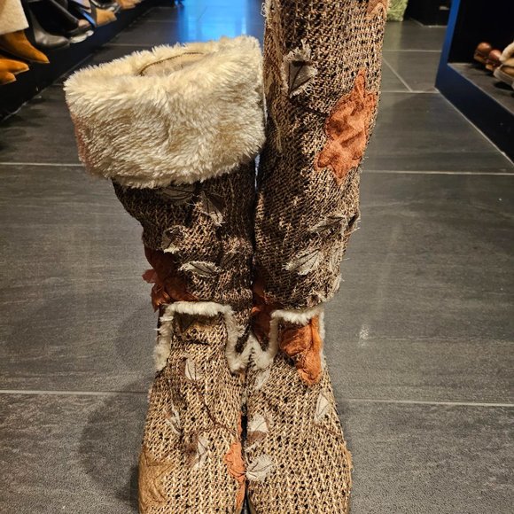 Unique, fun fashion boots - worn knee high or rolled down. Nine West size 8.5 - Picture 3 of 6